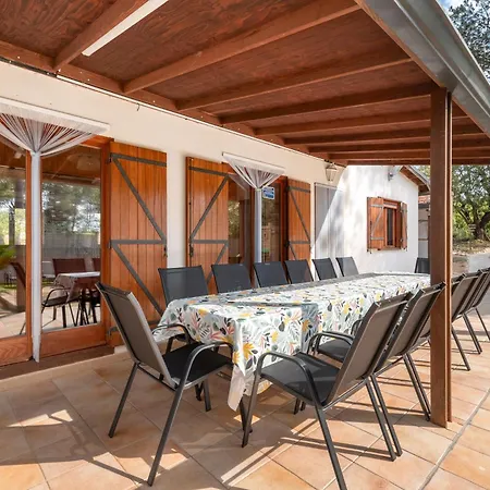 Holiday home Casa Playamonte Navarres